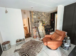 Photo 25- click for photo gallery